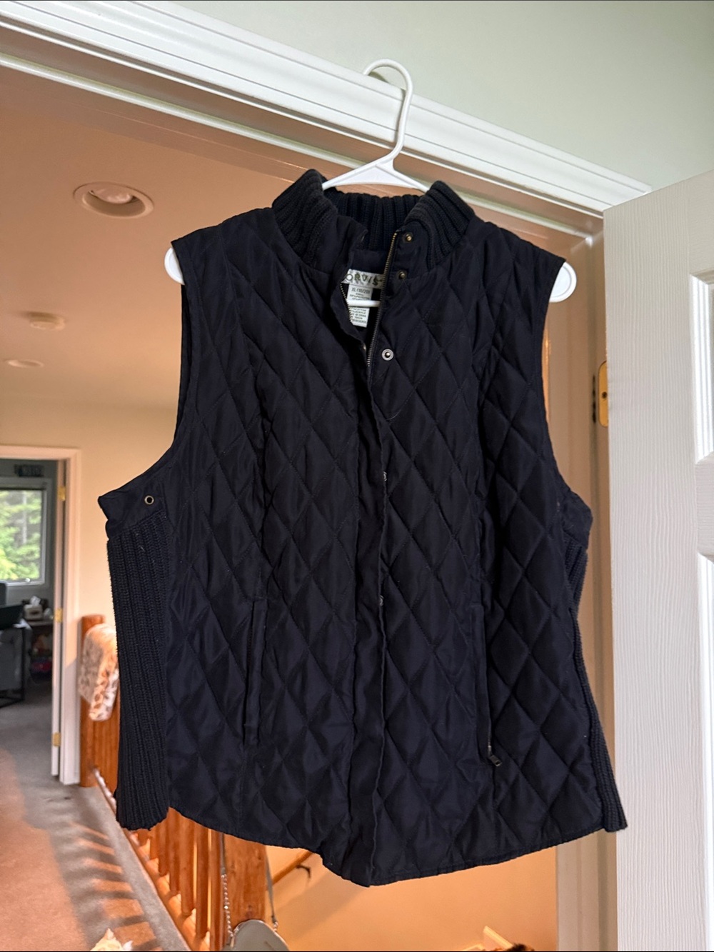 Orvis Black Quilted Knit-Side Vest